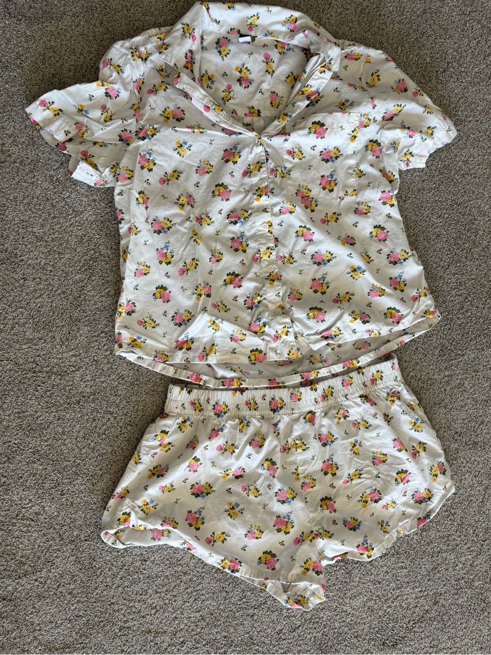 Womens White Floral Cottom Short Pajama Set - Pink & Yellow Flowers